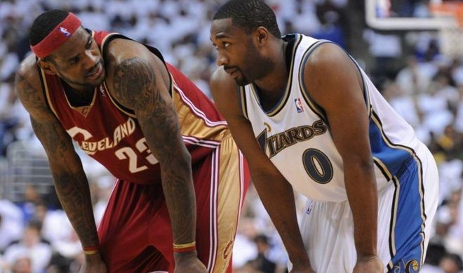 强中场控制 强中场控制