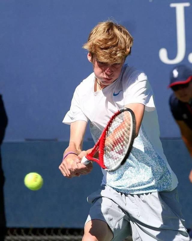 从参与到全 从参与到全