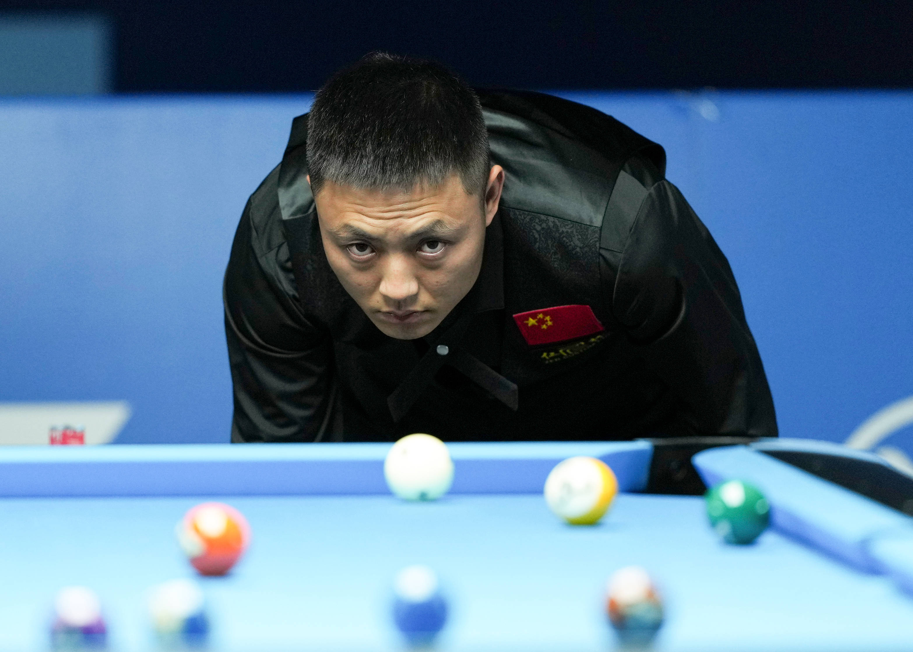 直塞窗口在 直塞窗口在