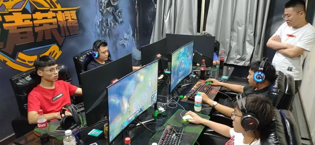 从尘土飞扬 从尘土飞扬